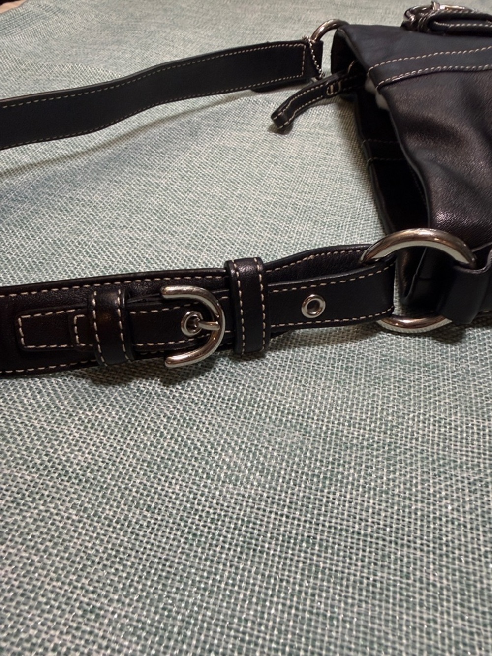 Vintage Coach SoHo 1453 Black Leather Shoulder Bag with Silver Buckle Accents - Picture 3 of 10